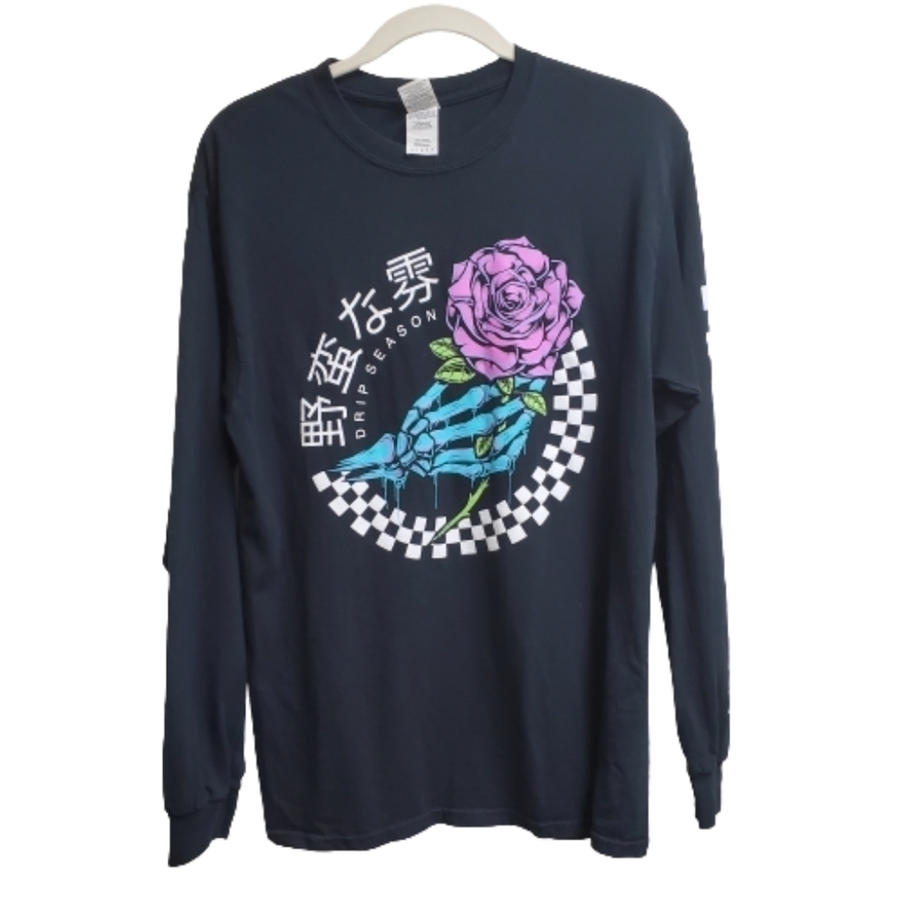 Gildan "drip season" long sleeved shirt M
